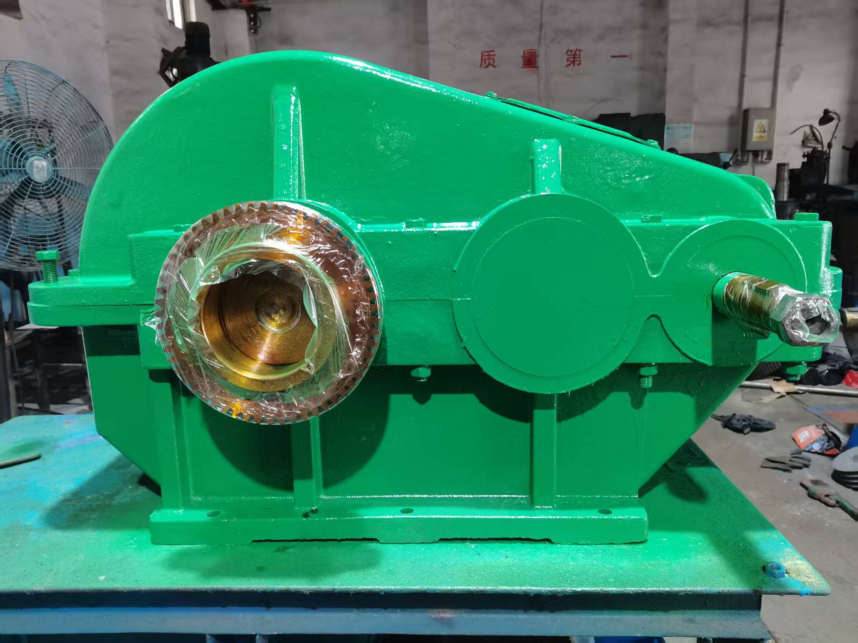 供应JZQ-3CA系列软齿面减速机